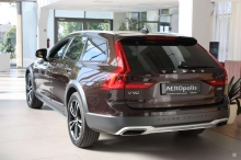 VOLVO V90 Cross Country Inscription
