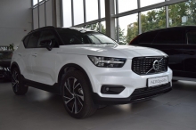 VOLVO XC40 R-Design