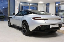Aston Martin DB 11
