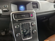 VOLVO S60 Momentum